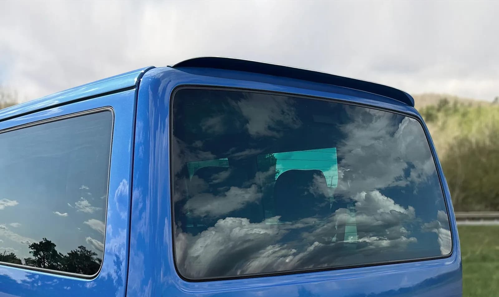 Spoiler klapy tylnej ABS Lotka klapy ABS do Volkswagen T4 (1990-2003) — 1