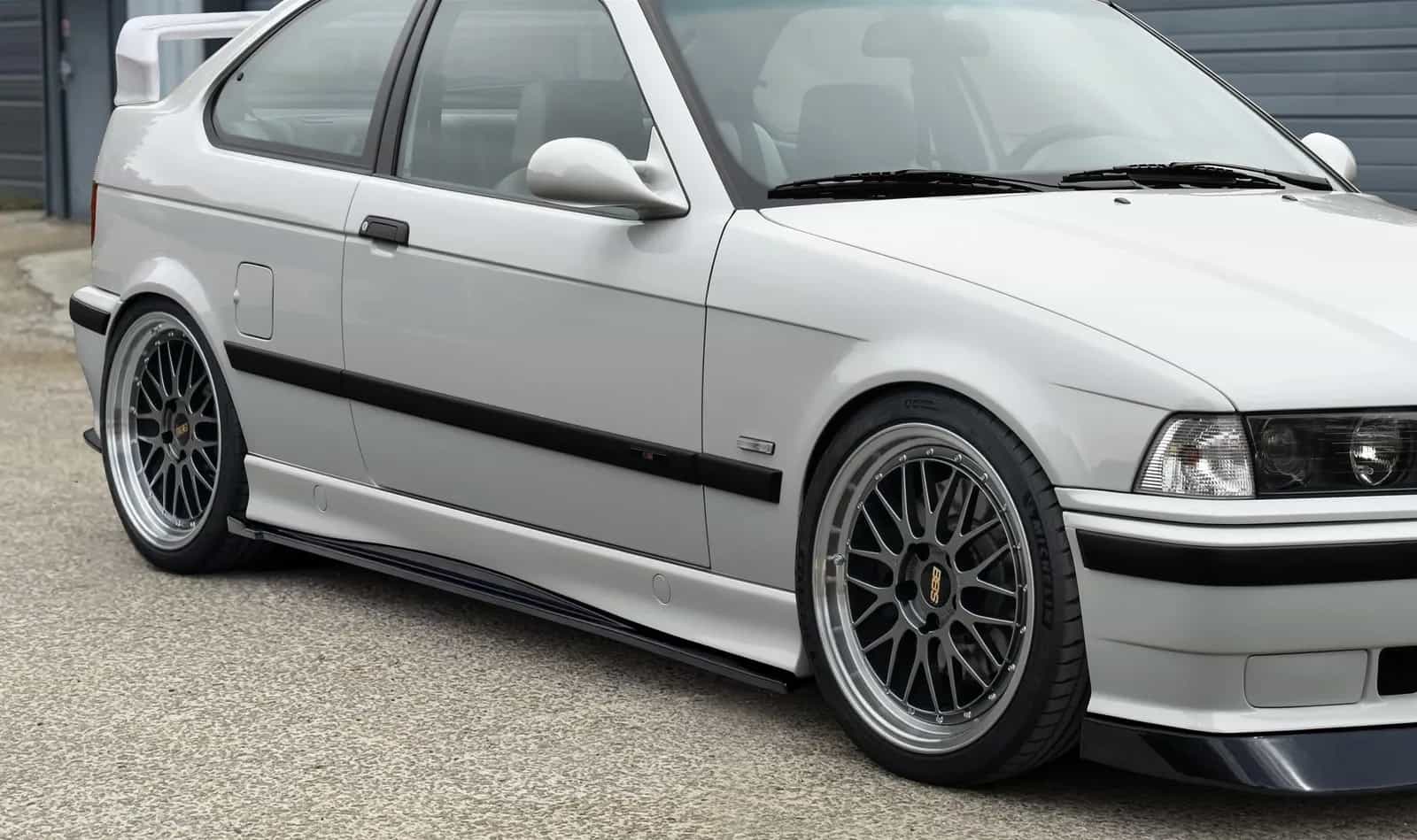 Dokładki progów ABS M-Pack Listwy progowe ABS do E36 M3/3M-Pack 1992-1999