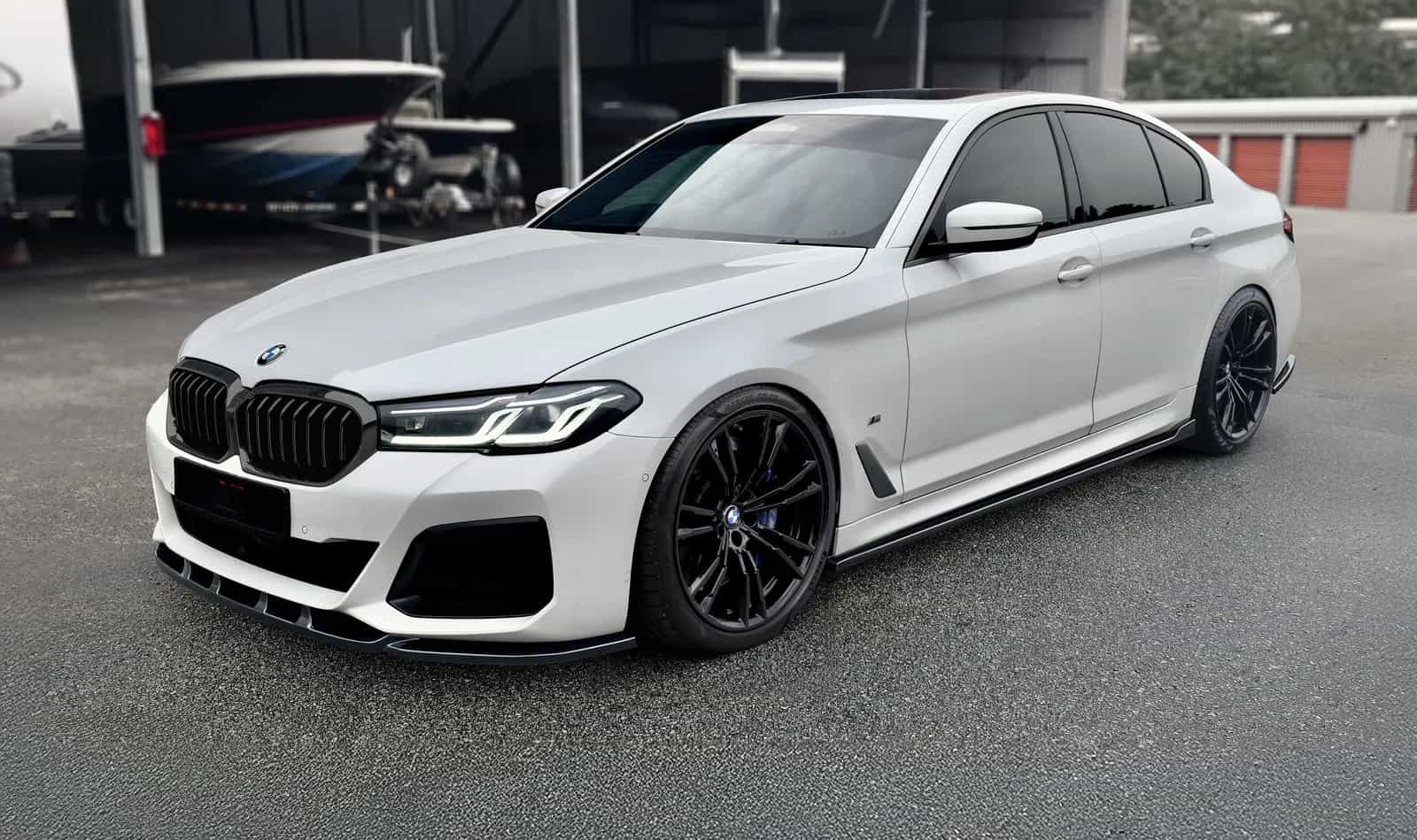 Dokładki progów ABS listwy progowe ABS Progi ABS do BMW G30/G31 M-Pakiet FL
